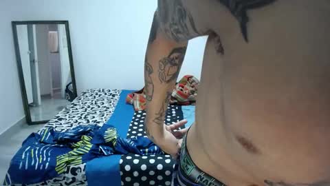 Plux online show from 11/23/25, 07:35