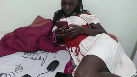 Snapshot of preshty chatting on 11/25/25, 11:54 preshty online show from 11/25/25, 11:54