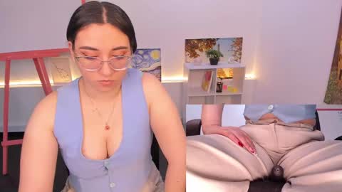 Camila  online show from 11/13/25, 12:04