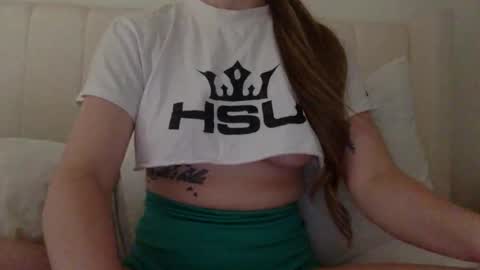 Snapshot of pressplayxo chatting on 12/20/24, 02:52 The Myth The Legend The baddest Bitch of all online show from 12/20/24, 02:52