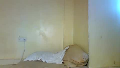 Prettie diva online show from 09/27/25, 12:21