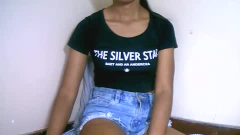 prettiethalia online show from 11/01/25, 08:11