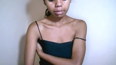 prettiethalia online show from 02/22/26, 12:26