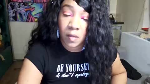 Yasmine pretty online show from 01/18/25, 04:59