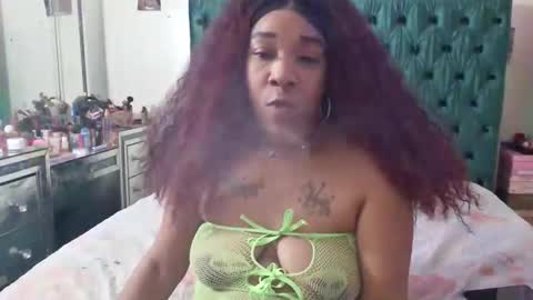 Yasmine pretty online show from 01/31/26, 11:14