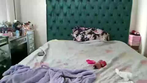 Yasmine pretty online show from 02/02/26, 04:27