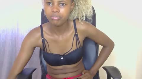 pretty_africanah online show from 02/22/26, 10:47