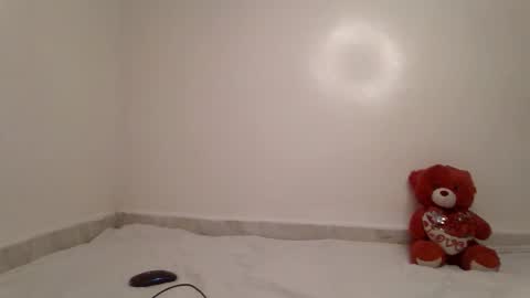 pretty_curvy99 online show from 05/08/26, 10:26