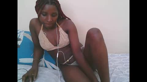 pretty online show from 03/26/26, 12:11