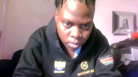 Snapshot of pretty_ebony23 chatting on 06/29/26, 05:13 chocolatebby90 online show from 06/29/26, 05:13