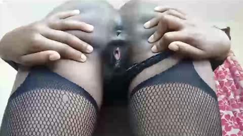 Snapshot of pretty_freaky chatting on 01/14/25, 08:20 Maya online show from 01/14/25, 08:20