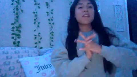 Snapshot of pretty_girl828687 chatting on 10/20/25, 04:13 pretty_girl828687 online show from 10/20/25, 04:13