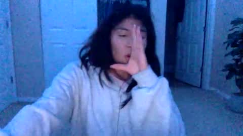 Snapshot of pretty_girl828687 chatting on 12/17/25, 01:33 pretty_girl828687 online show from 12/17/25, 01:33