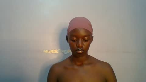 Snapshot of pretty_hearts chatting on 02/22/26, 06:17 Shillah online show from 02/22/26, 06:17