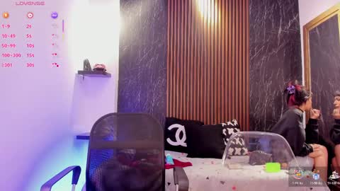 pretty_honey22 online show from 05/19/26, 07:31
