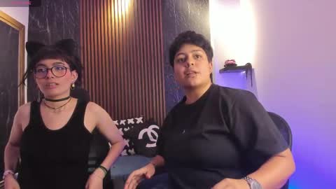 pretty_honey22 online show from 05/21/26, 08:16