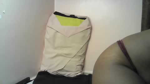 Snapshot of pretty_kylah chatting on 02/21/26, 10:16 pretty_kylah online show from 02/21/26, 10:16