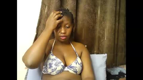 Snapshot of pretty_kylah chatting on 03/04/26, 12:27 pretty_kylah online show from 03/04/26, 12:27