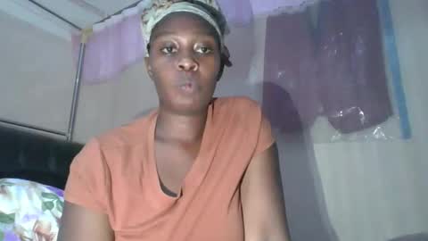 Snapshot of pretty_kylah chatting on 04/26/26, 10:57 pretty_kylah online show from 04/26/26, 10:57