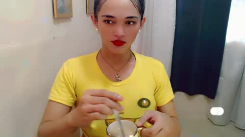 Snapshot of pretty_lady_kitty chatting on 07/07/26, 06:27 pretty_lady_kitty online show from 07/07/26, 06:27