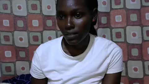 pretty_leila1 online show from 01/15/26, 09:18