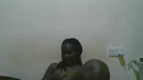 pretty_leila1 online show from 02/16/26, 10:44