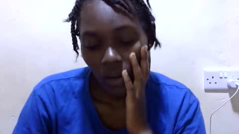 pretty_leila1 online show from 02/26/26, 08:19