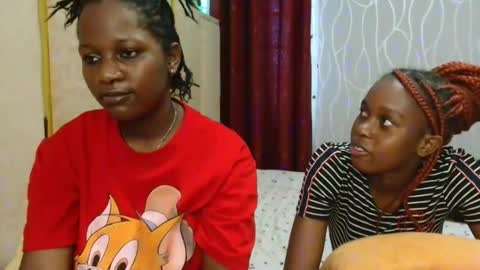 Snapshot of pretty_lioness_ chatting on 02/05/26, 07:02 Pretty online show from 02/05/26, 07:02