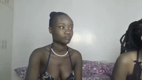 pretty luv1 online show from 12/20/25, 02:40
