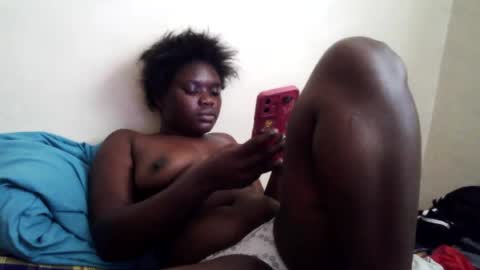 Snapshot of pretty_melan chatting on 06/23/26, 08:12 pretty_melan online show from 06/23/26, 08:12