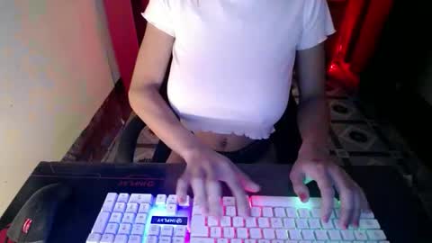 christina online show from 12/05/25, 11:08