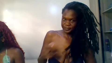 Snapshot of pretty_naya chatting on 11/05/25, 06:02 naya online show from 11/05/25, 06:02