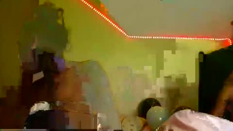 Nyra online show from 05/01/26, 07:18