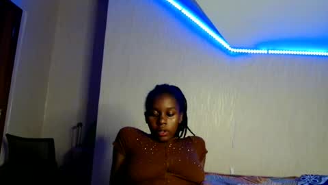 Snapshot of pretty_nyra chatting on 06/22/26, 03:31 Nyra online show from 06/22/26, 03:31