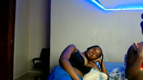 Snapshot of pretty_nyra chatting on 07/02/26, 02:22 Nyra online show from 07/02/26, 02:22
