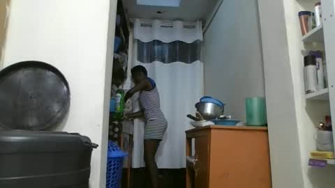 pretty_petite_ebony online show from 11/24/25, 06:57