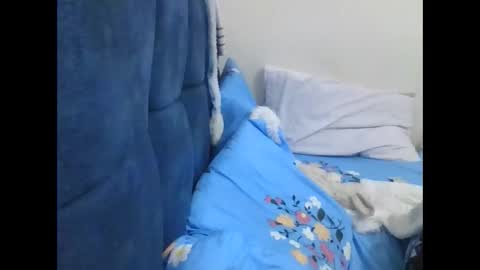pretty_petite_ebony online show from 05/19/26, 01:56