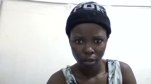 Snapshot of pretty_petite_ebony chatting on 06/15/26, 03:09 pretty_petite_ebony online show from 06/15/26, 03:09