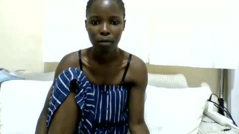 Snapshot of pretty_petite_ebony chatting on 07/02/26, 08:31 pretty_petite_ebony online show from 07/02/26, 08:31