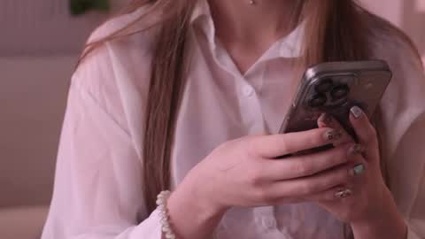 Elina online show from 04/20/26, 09:56