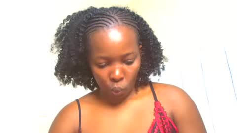 Snapshot of pretty_pussy2 chatting on 05/06/26, 05:40 Essy online show from 05/06/26, 05:40