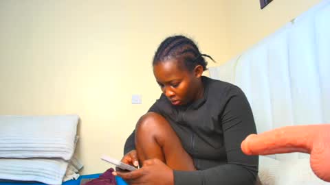 Snapshot of pretty_pussy2 chatting on 07/02/26, 02:11 Essy online show from 07/02/26, 02:11