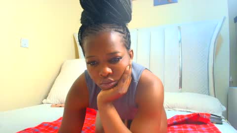 Snapshot of pretty_pussy2 chatting on 07/21/26, 08:27 Essy online show from 07/21/26, 08:27