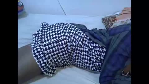 Snapshot of pretty_queen18 chatting on 10/28/25, 06:54 NASH online show from 10/28/25, 06:54