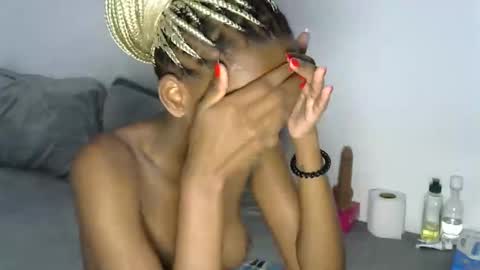 Pretty doll online show from 11/23/25, 10:59