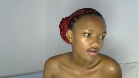 Pretty doll online show from 12/19/25, 10:11