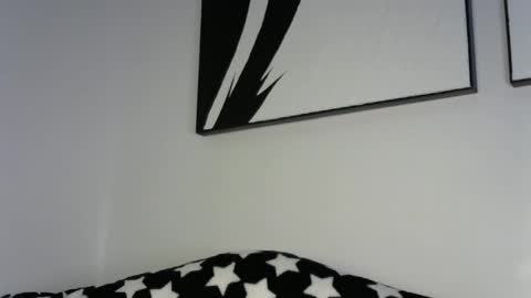 Snapshot of pretty_queennie chatting on 05/04/26, 06:48 Pretty doll online show from 05/04/26, 06:48