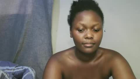 pretty_shanz online show from 10/18/25, 12:06
