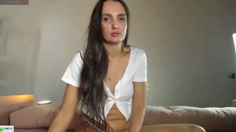 Snapshot of pretty_sharon chatting on 04/13/26, 04:18 Sharon online show from 04/13/26, 04:18