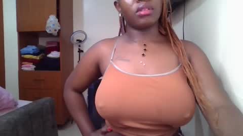 pretty_shila online show from 04/13/26, 10:54